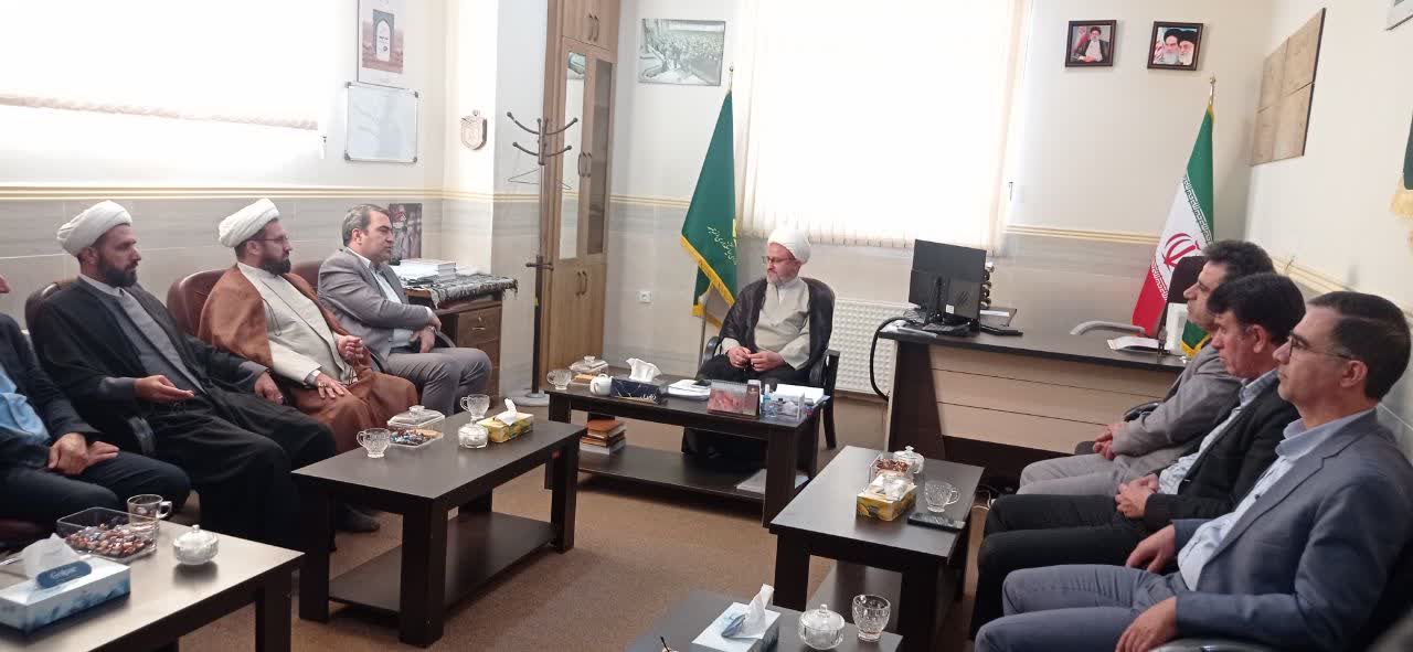 دیدار رئیس سازمان جهادکشاورزی استان با رئیس شورای سیاستگذاری ائمه جمعه استان