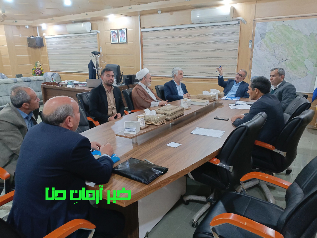 مطالبات قطب تولید استان روی میز استاندار ؛ بررسی مشکلات روستای چنگلوا در دیدار اعضای شورا و دهیار چنگلوا با استاندار 