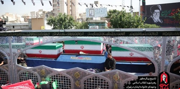 تصاویری به یادماندنی از وداع و تشییع رهبر شهید انقلاب در شهر تهران 