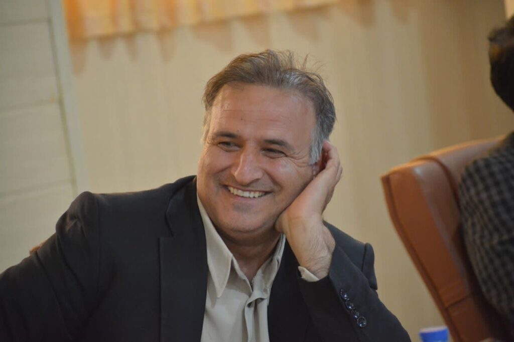 خبرنگار 