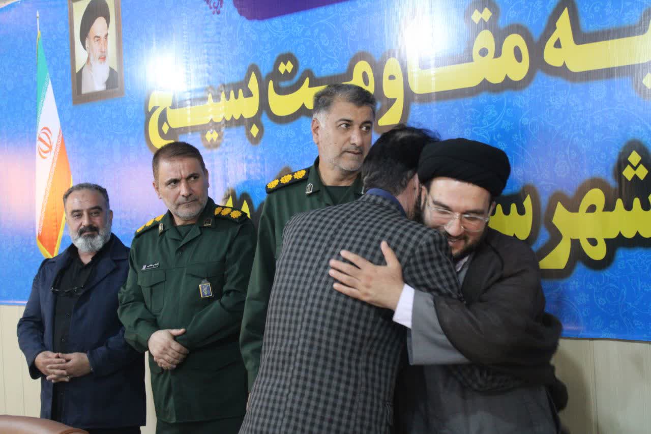 خبرنگار