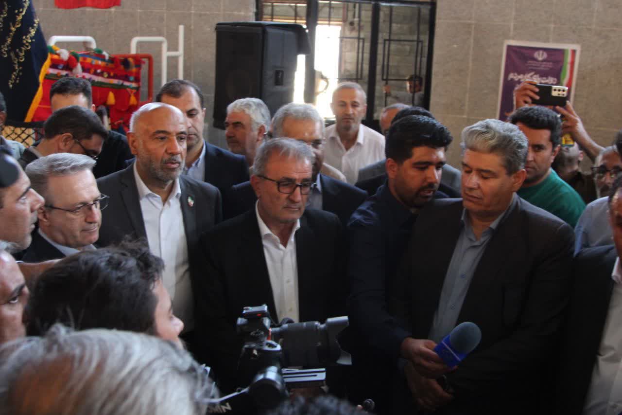 وزیر تعاون ، سالن ورزشی کارگران سی سخت را افتتاح نکرد ! استاندار کهگیلویه و بویراحمد: پیگیری  تامین اعتبار و تکمیل طرح تا دهه فجر 