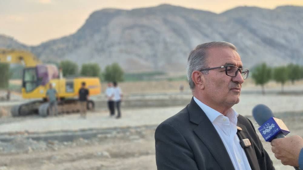 استاندار علت عدم سفر مسئولان به شهرستان لنده را تشریح کرد / تاکید بر رفع موانع طرح ها پیش از سفر به شهرستان ها 