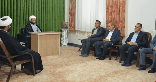 فرماندار کهگیلویه: نماز جمعه ملجأ و پناهگاه مردم است / به مناسبت پنجم مرداد ماه  فرماندار و اعضای شورای اداری شهرستان کهگیلویه به دیدار امام جمعه شهر دهدشت رفتند