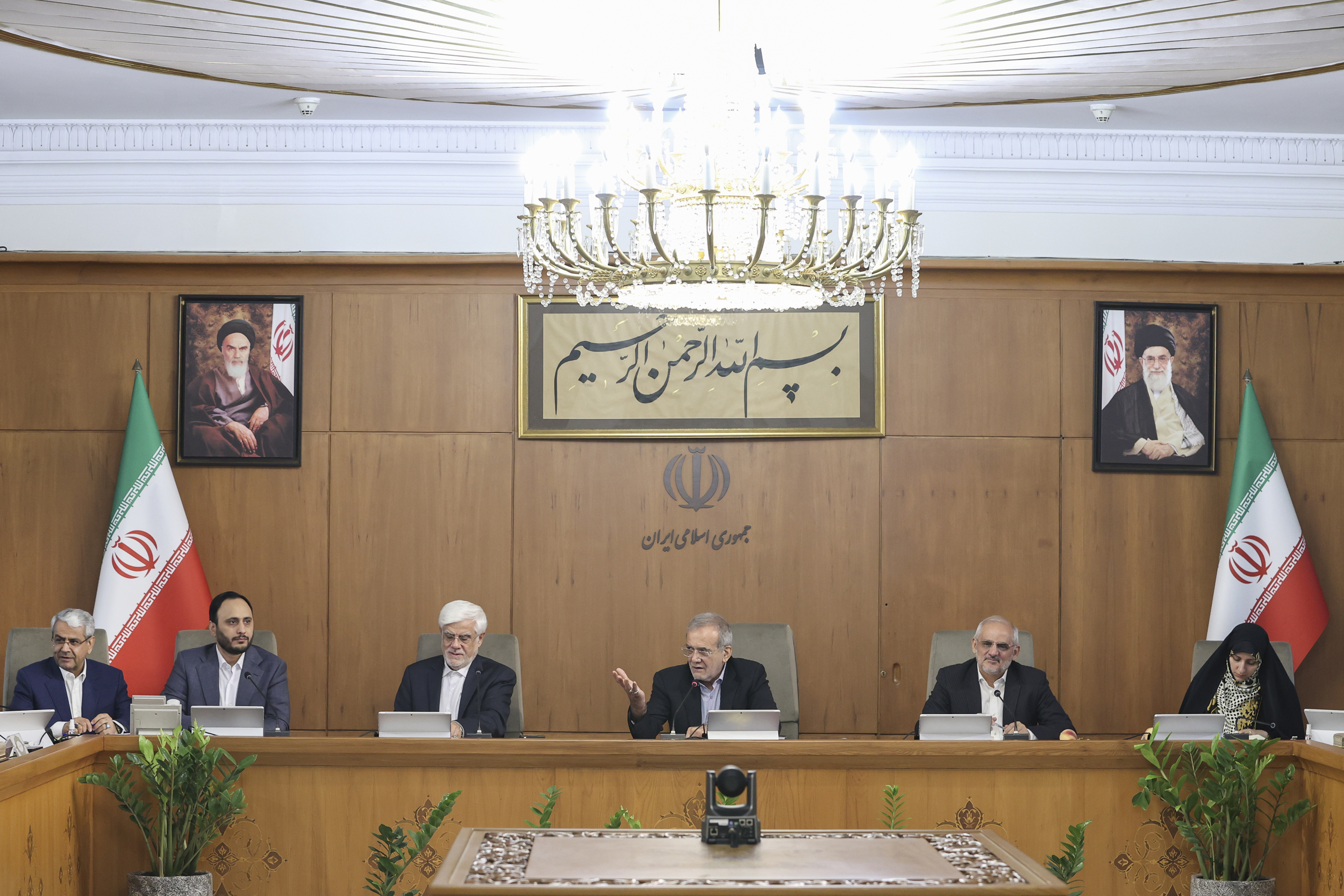 تودیع و معارفه دبیران جدید وسابق هیئت دولت