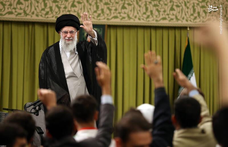 دیدار دانش آموزان و دانشجویان با رهبر انقلاب