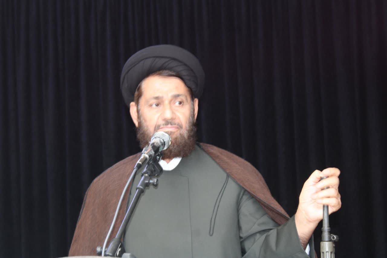امام جمعه موقت دهدشت : سخن ولی فقیه هم سنگ سخن پیامبر (ص) است برهمگان واجب است از ولی فقیه تبعیت کنند