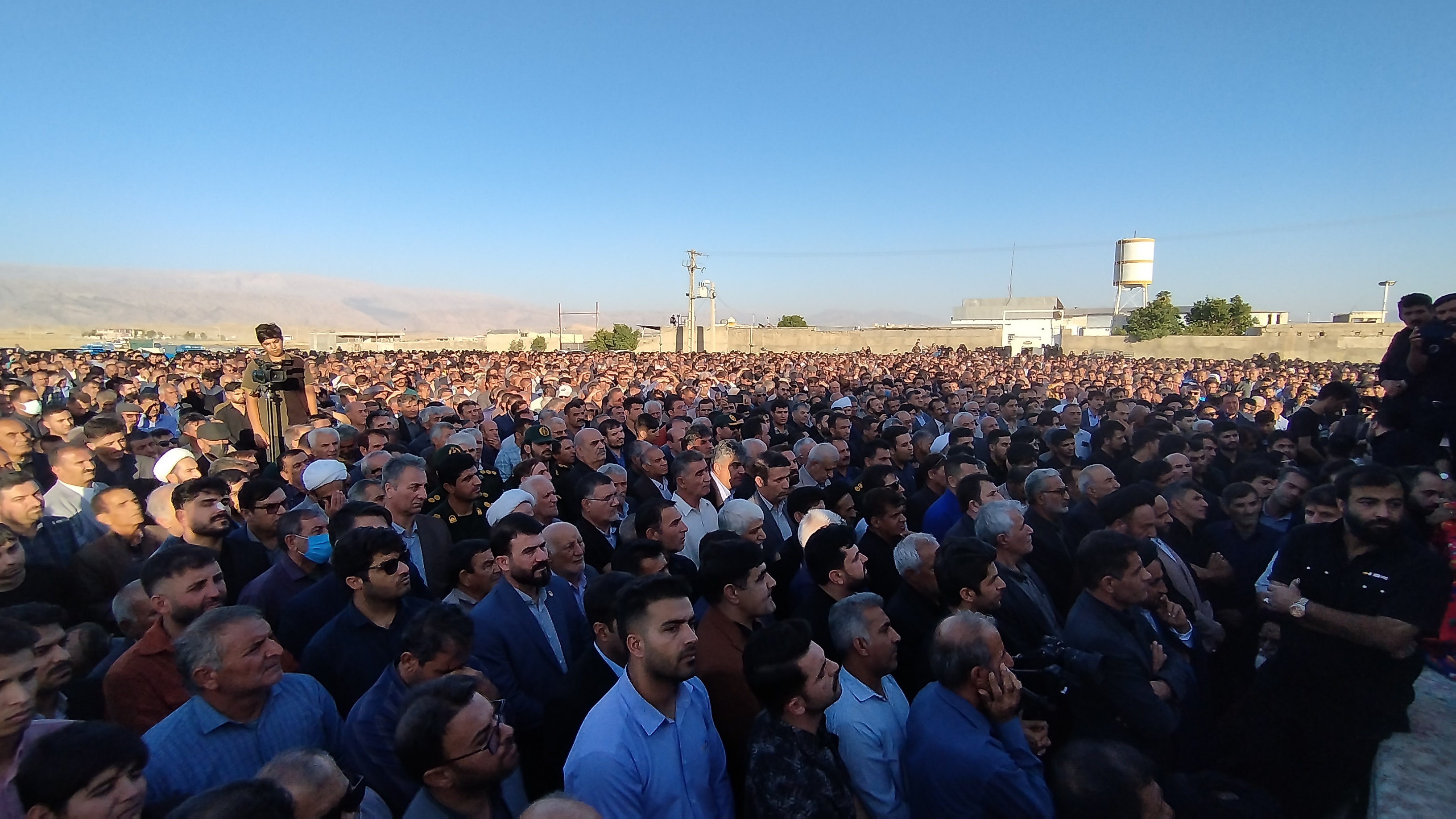 مراسم تشییع باشکوه فرزند سردار عدل هاشمی پور