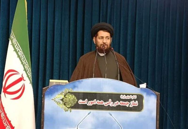خدامحوری مسئولان  ،ظلم ستیزی مسلمانان و اجرای قانون عفاف وحجاب محورخطبه های امام جمعه موقت دهدشت