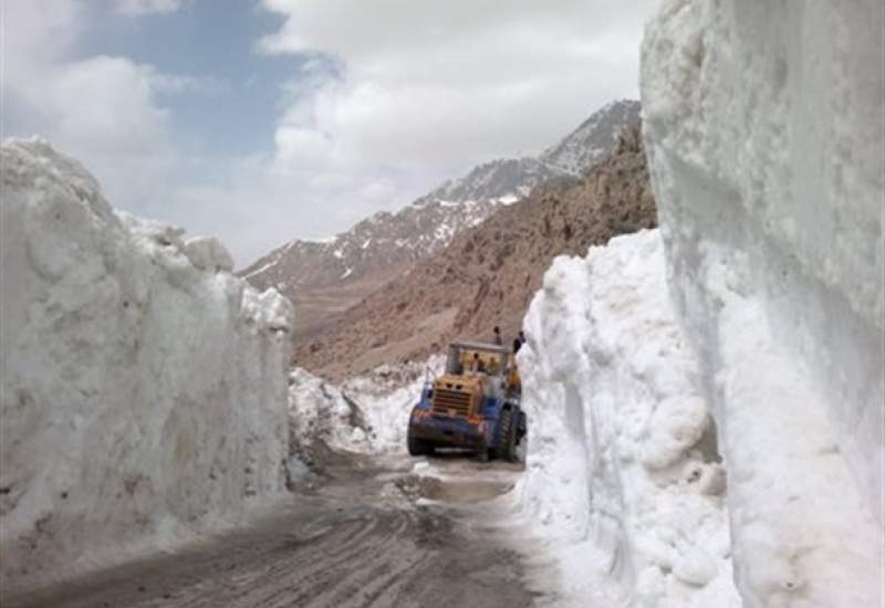 گردنه بیژن تاپایان زمستان مسدوداست