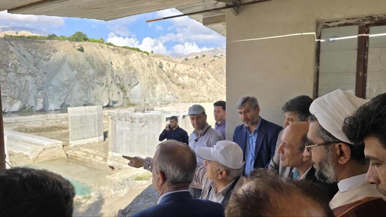 بازدیداستاندارومسئولان استانی از پروژه های آب کهگیلویه 